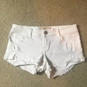 COPY - HOLLISTER LOW RISE DENIM SHORT SHORT SZ 3 or SZ 26 Y2K!